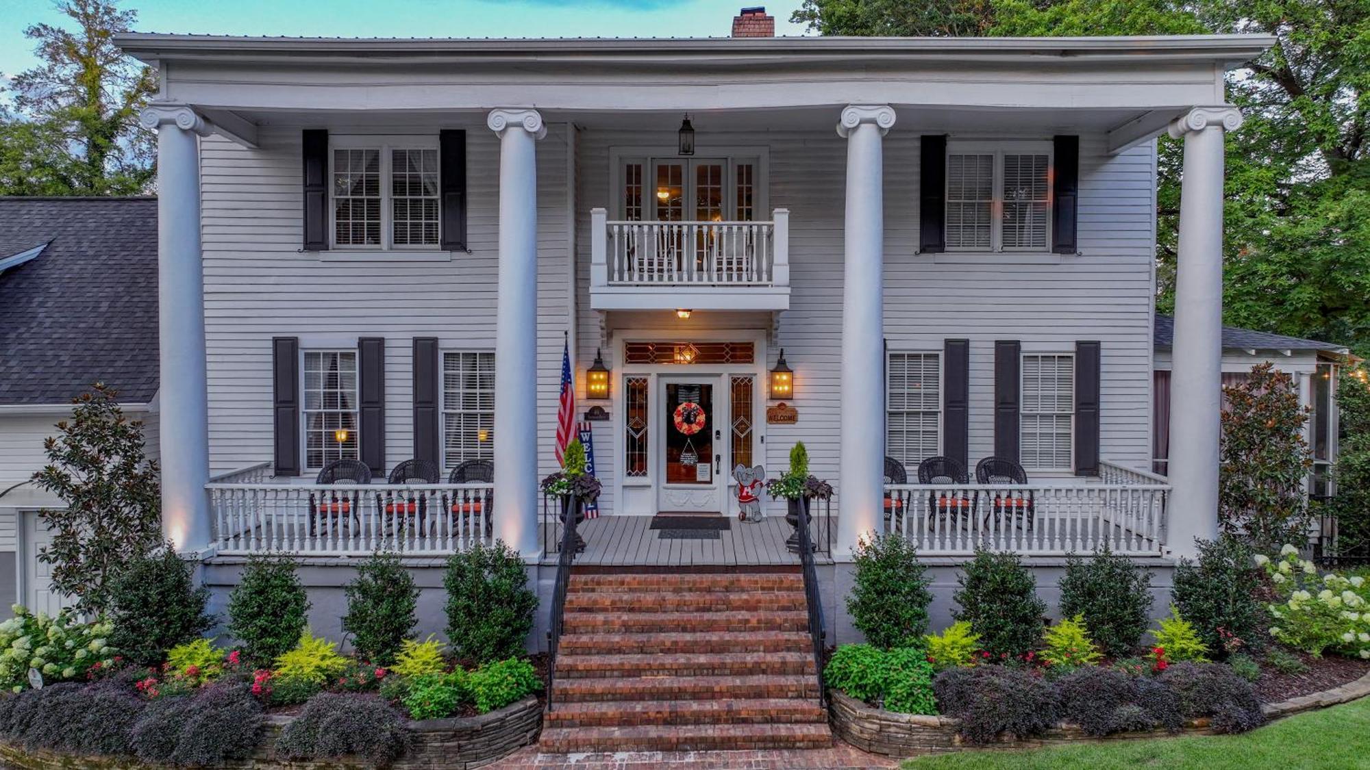 Bama Bed And Breakfast - Chimes Suite Tuscaloosa Esterno foto