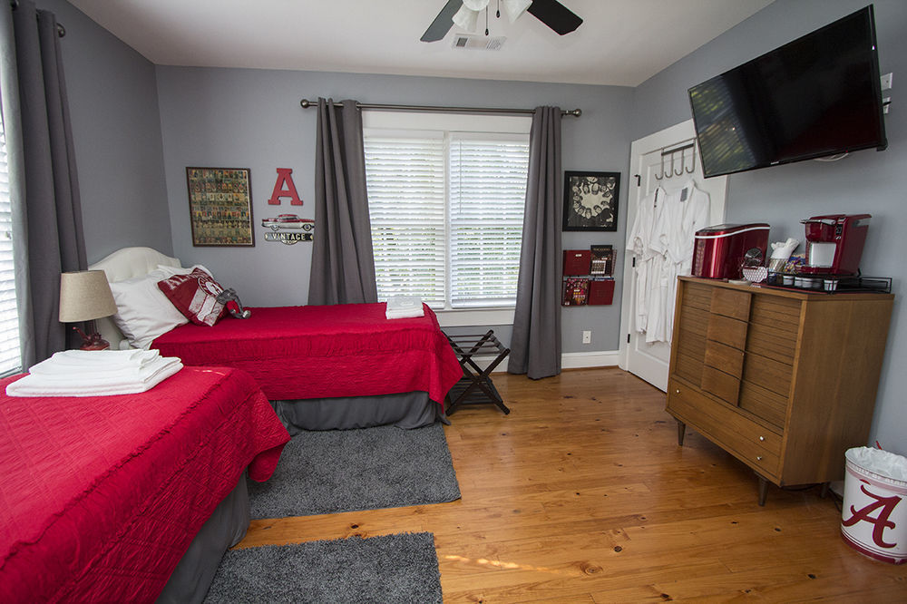 Bama Bed And Breakfast - Chimes Suite Tuscaloosa Esterno foto