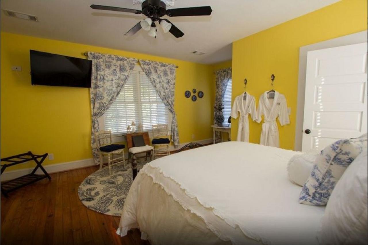 Bama Bed And Breakfast - Chimes Suite Tuscaloosa Esterno foto