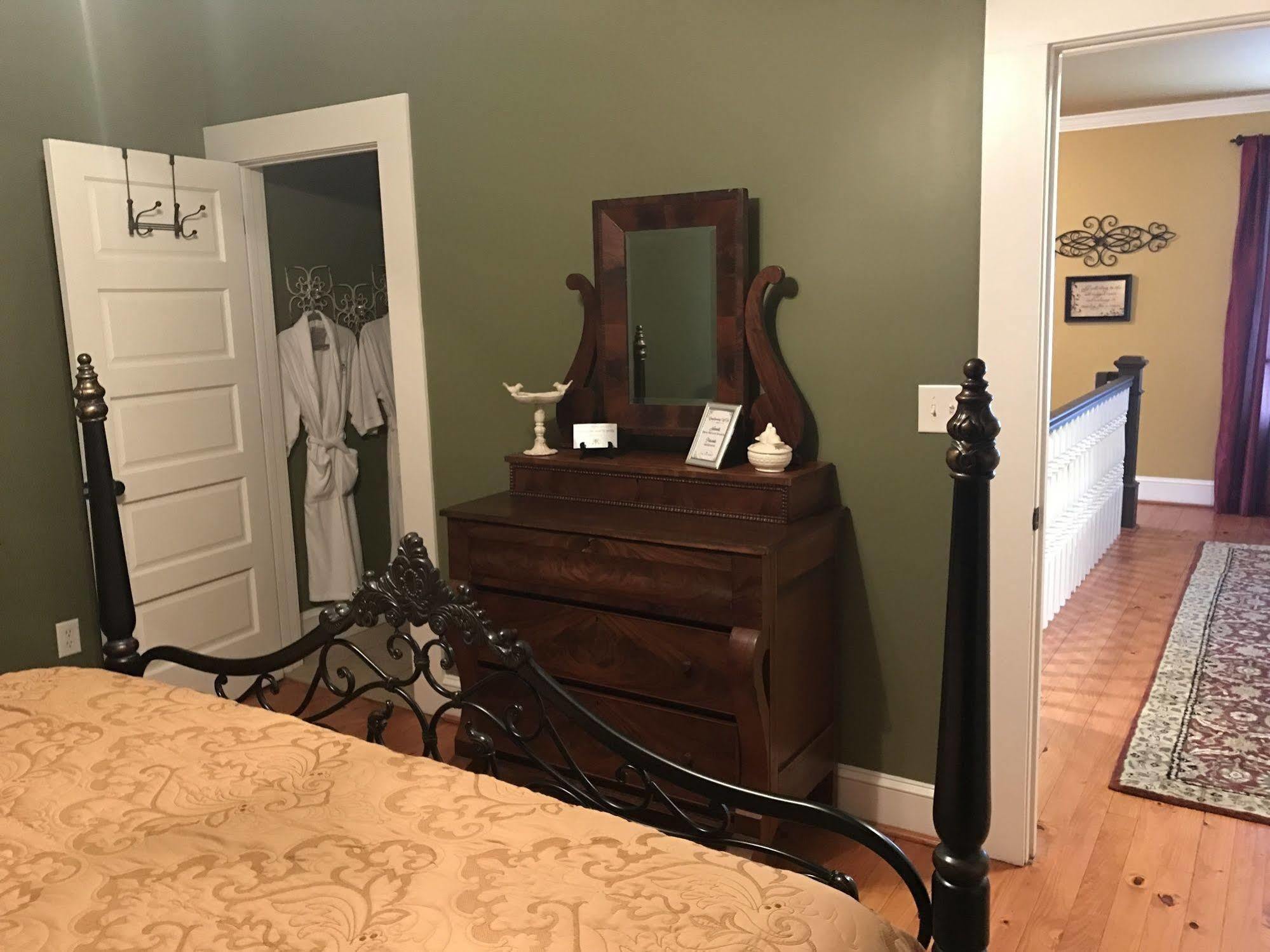 Bama Bed And Breakfast - Chimes Suite Tuscaloosa Esterno foto